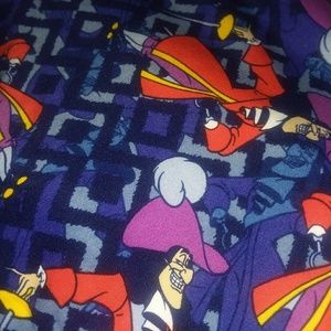 TC LEGGINGS NEW/NO DISCOUNT